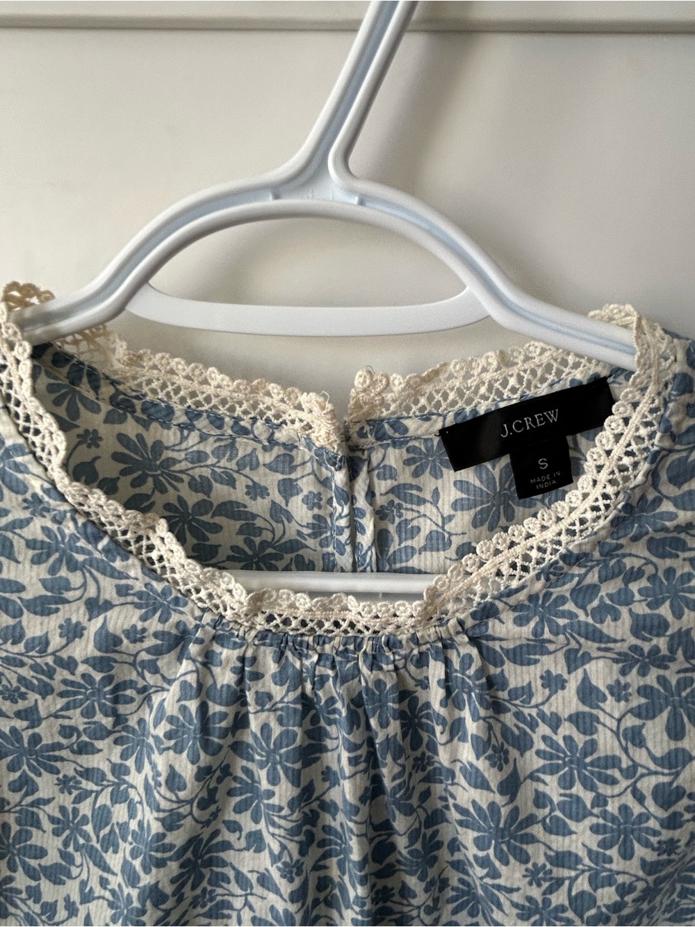 J.Crew Blue & White Floral Ruffle Blouse — Small - Picture 6 of 12